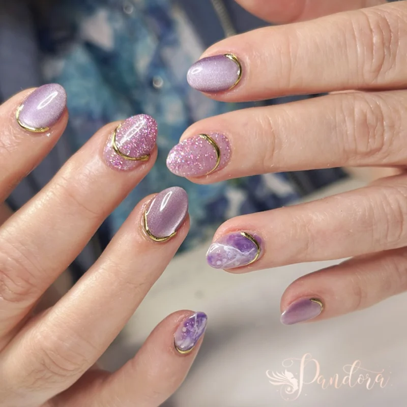 Amethyst dreams and golden details! 💜✨ We are absolutely swooning over the enchanting mix of textures in this gorgeous custom